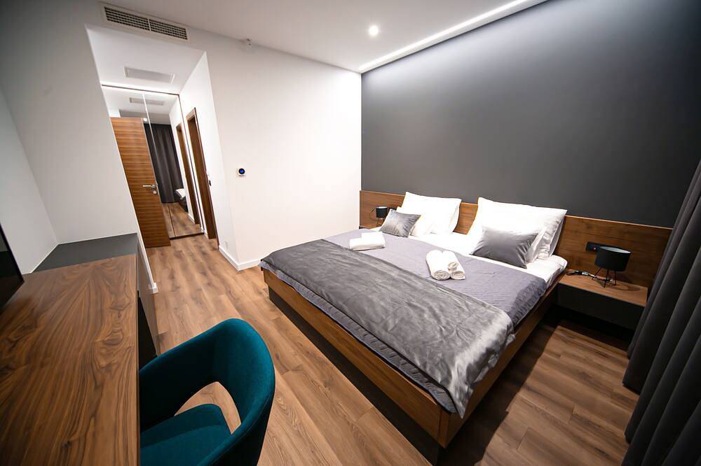 4-bedroom villa in fabulous Novalja with Wifi, fitness room, Ac in Novalja, Pag