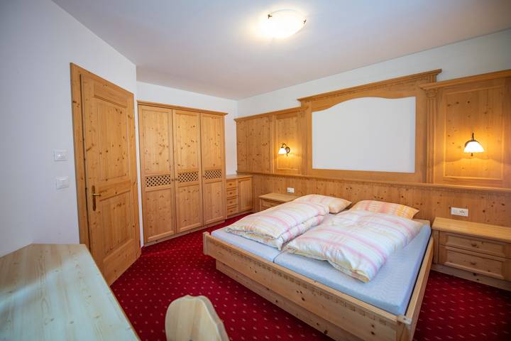 Ferienwohnung für 3 Personen, mit Terrasse und Garten