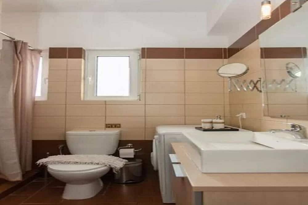 Blue Villas - Blue Villa 1 & 2 in Kato Stalos, Agia Marina