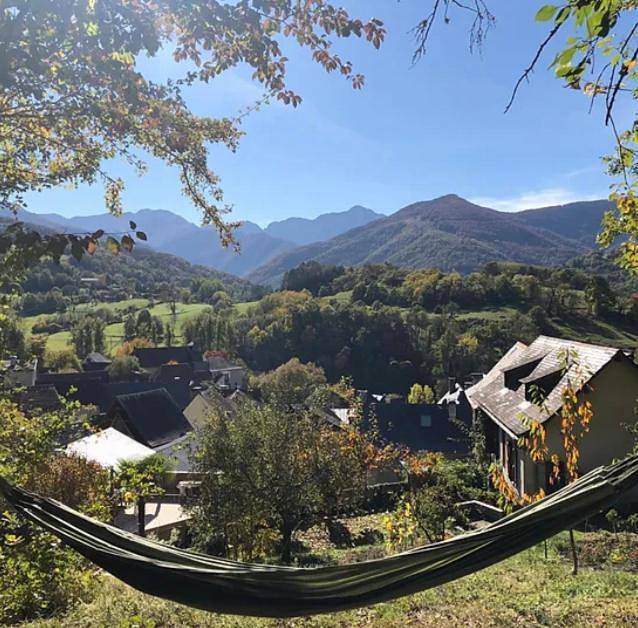 Chambre d’hôte pour 2 personnes, avec vue ainsi que jardin et terrasse dans Parc naturel régional des Pyrénées ariégeoises - 2