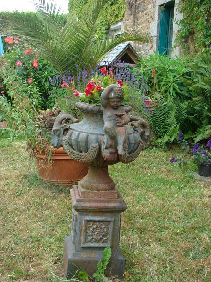 Location de vacances pour 11 personnes, avec vue et jardin à Saint-Donan - 3