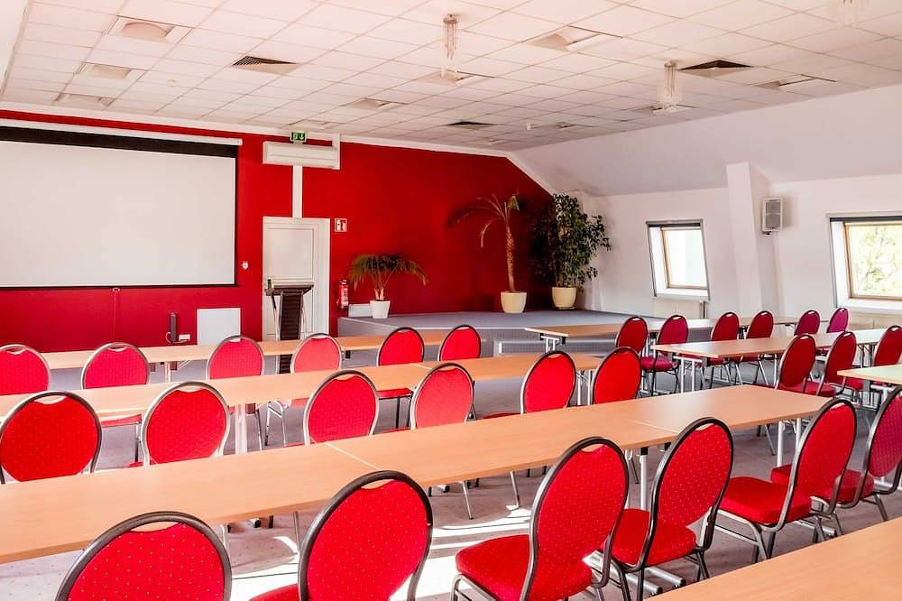 Behindertengerechtes Zimmer - Hotel Stadtfeld in Magdeburg, Elbe-Börde-Heide