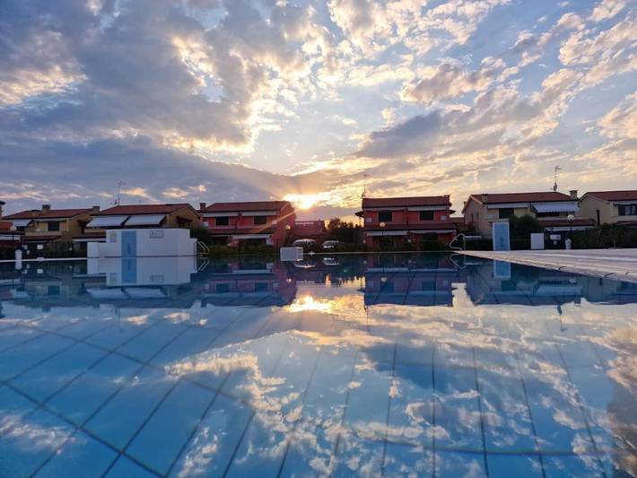 Resort per 4 persone, con giardino e piscina, con animali domestici a Caorle