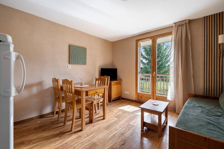 Location de vacances pour 6 personnes, avec Balcon à Albiez-Montrond