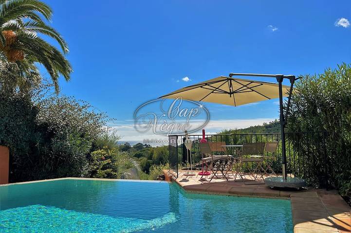 Maison pour 8 personnes, avec balcon et jardin, animaux acceptés dans Cavalière