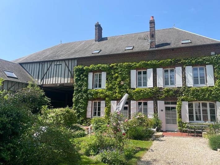 Chambre d’hôte pour 2 personnes, avec Jacuzzi et Terrasse ainsi que Jardin et Vue dans Oise