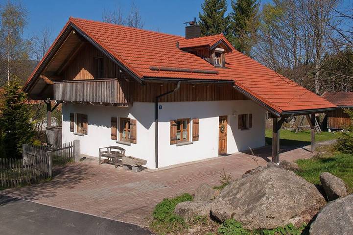 Ferienhaus für 6 Personen, mit Balkon und Garten sowie Sauna in Mauth