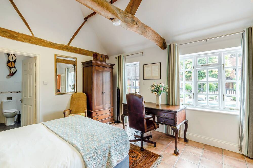 The Cottage in Woking, Surrey