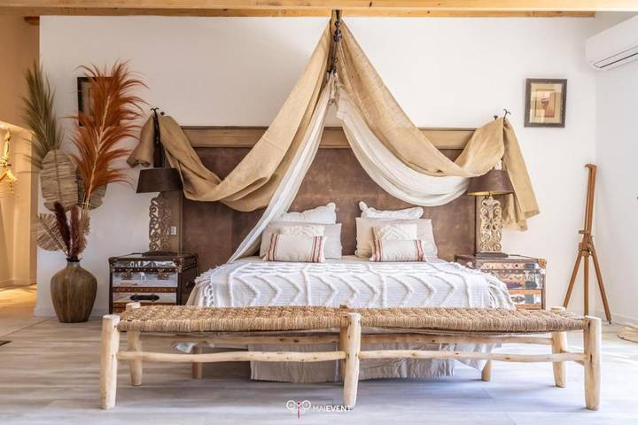 Chambre d’hôte pour 2 personnes, avec jardin ainsi que piscine et sauna, animaux acceptés à Toulon - 4