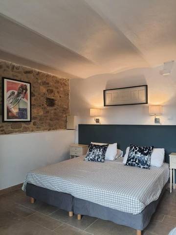 Gîte pour 3 personnes, avec jardin ainsi que vue et piscine à Puyméras