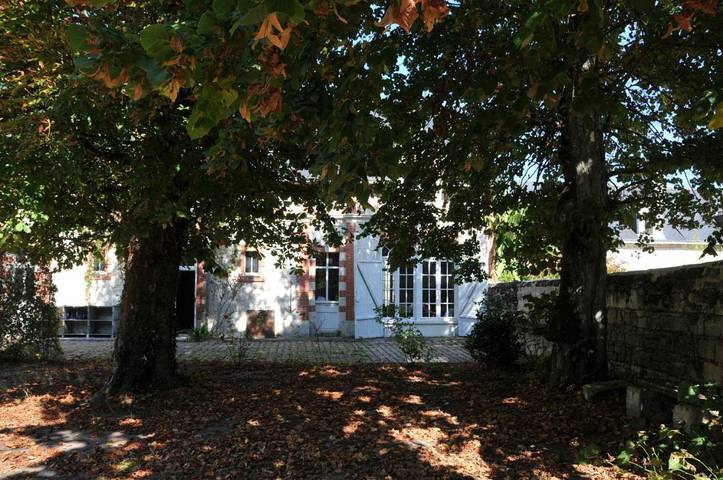 Location de vacances pour 5 personnes, avec jardin, animaux acceptés à Brain-sur-Allonnes - 3