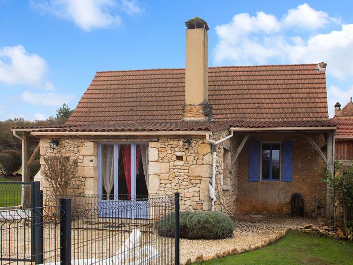 Casa de vacaciones para 6 personas, con vistas y piscina además de jardín y terraza - 1