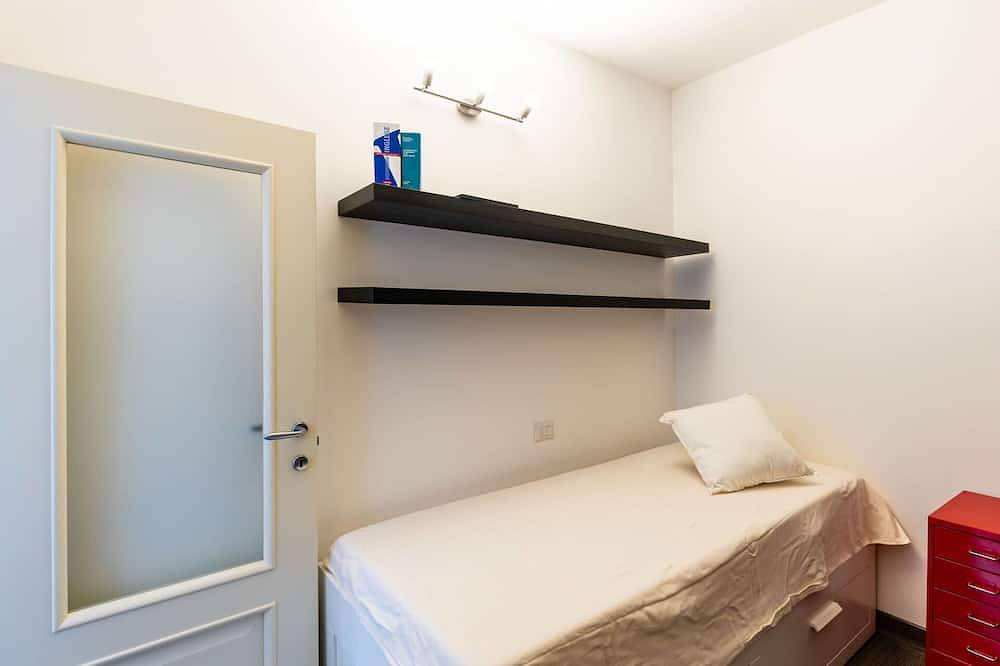 Stunning private villa for 4 people with Wifi and panoramic view in Ventimiglia, Ligurian Alps