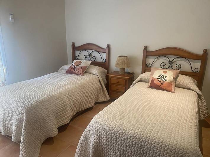 Casa de vacaciones para 8 personas, con terraza además de piscina y jardín en Córdoba - 3