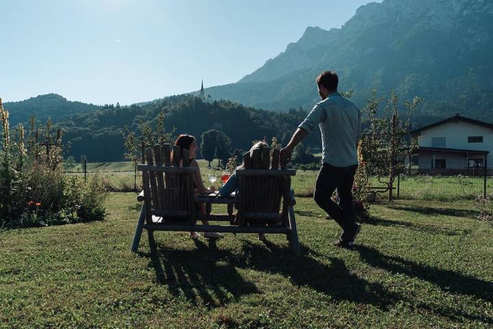 Hotel für 3 Personen, mit Balkon und Whirlpool sowie Terrasse und Garten in Ebbs