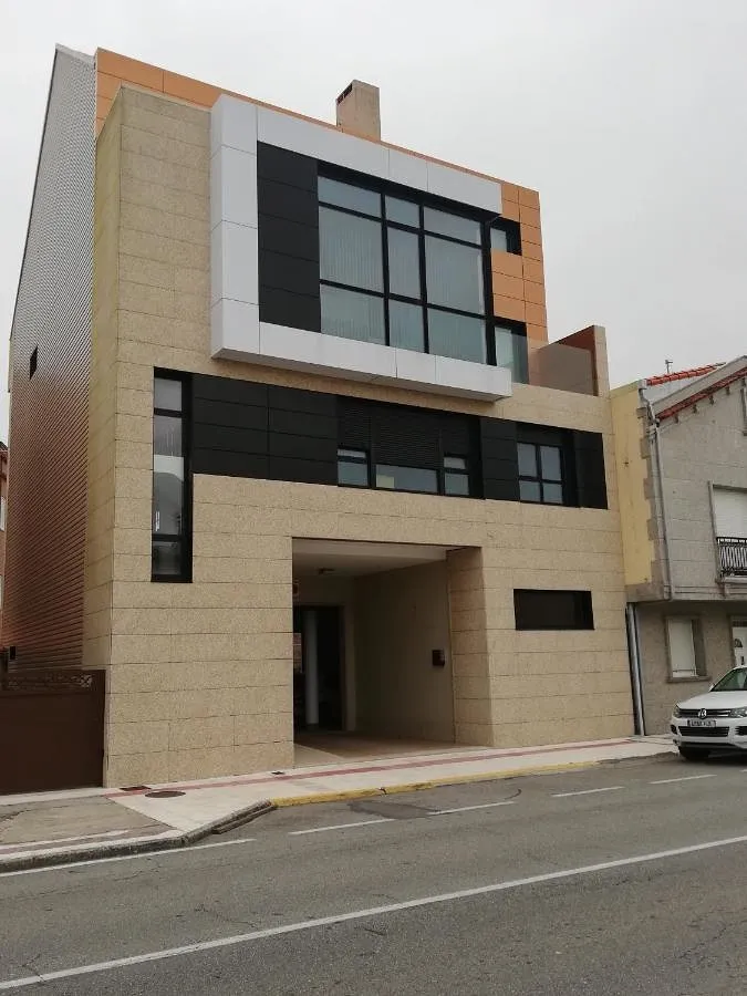 Apartamento de vacaciones para 4 personas, con piscina y jardín - 1