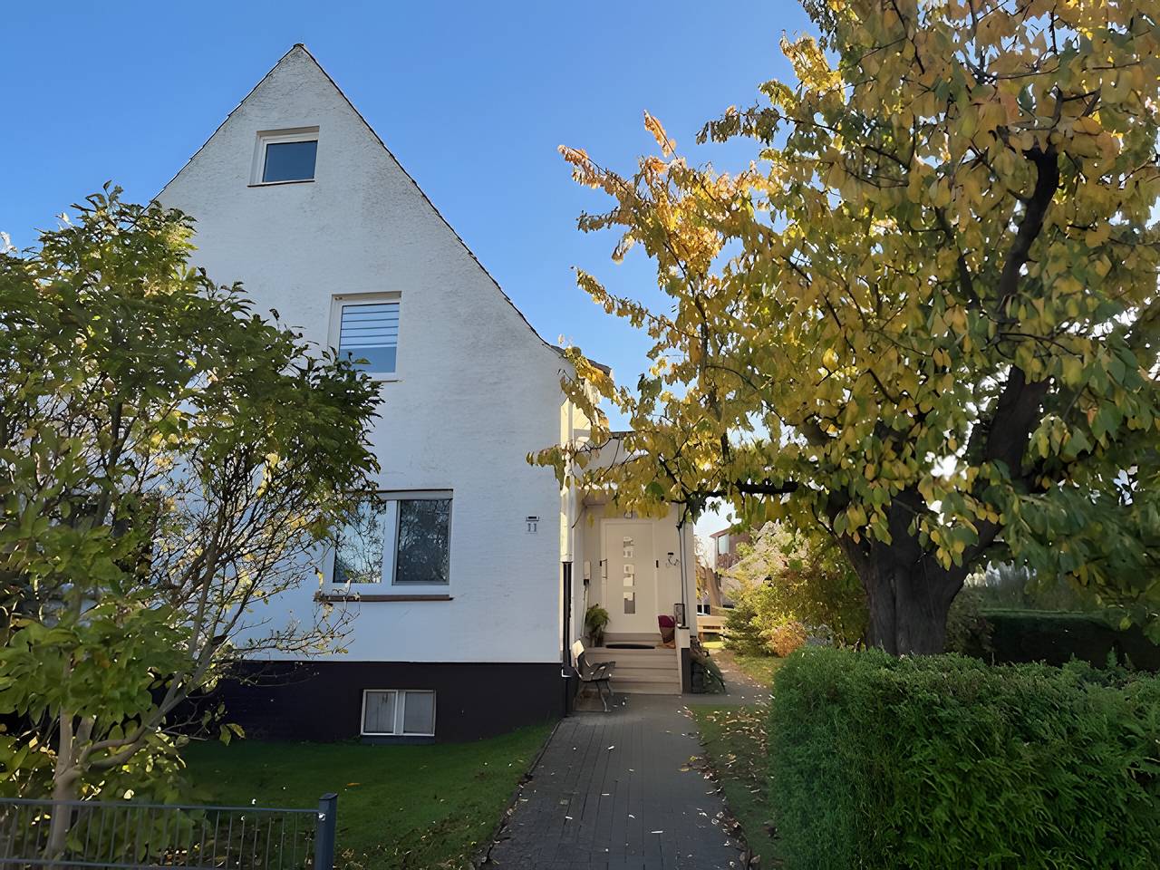 Apartamento inteiro, Apartamento 'Am Weserradweg' com terraço partilhado, jardim privado e acesso Wi-Fi in Porta Westfalica, Montanhas de Wiehen