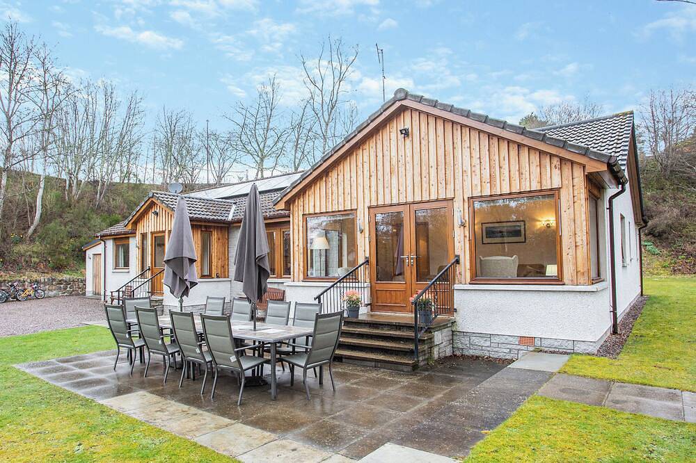 5 Schlafzimmer Unterkunft in Nethy Bridge in Nethy Bridge, Cairngorms National Park