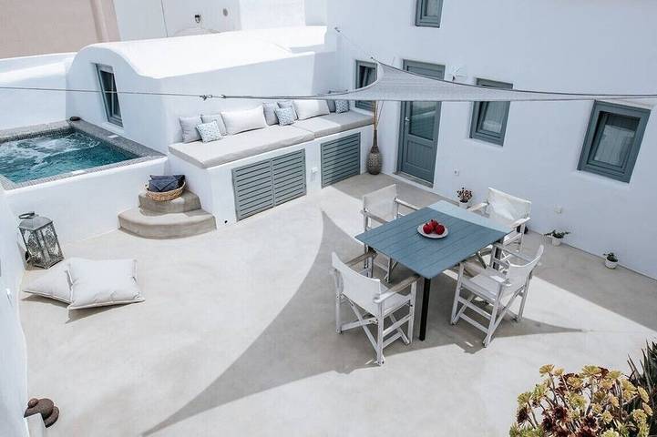 Location de vacances pour 6 personnes, avec jacuzzi à Karterados