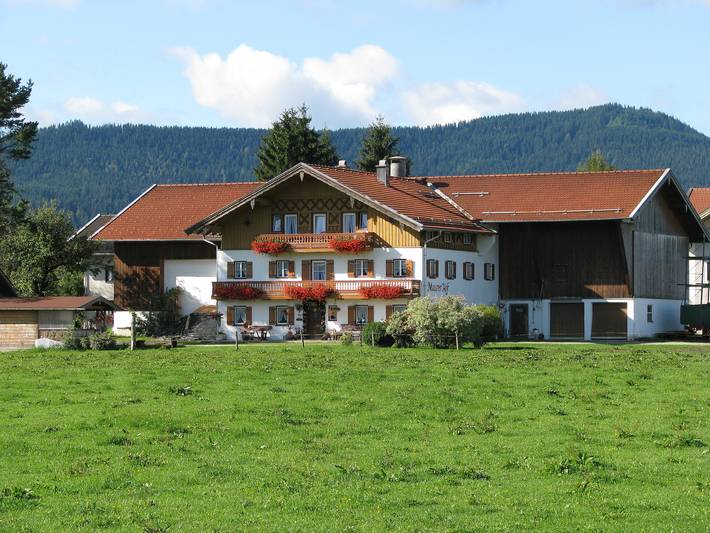 Ferienwohnung für 7 Personen, mit Garten, kinderfreundlich in Siegsdorf