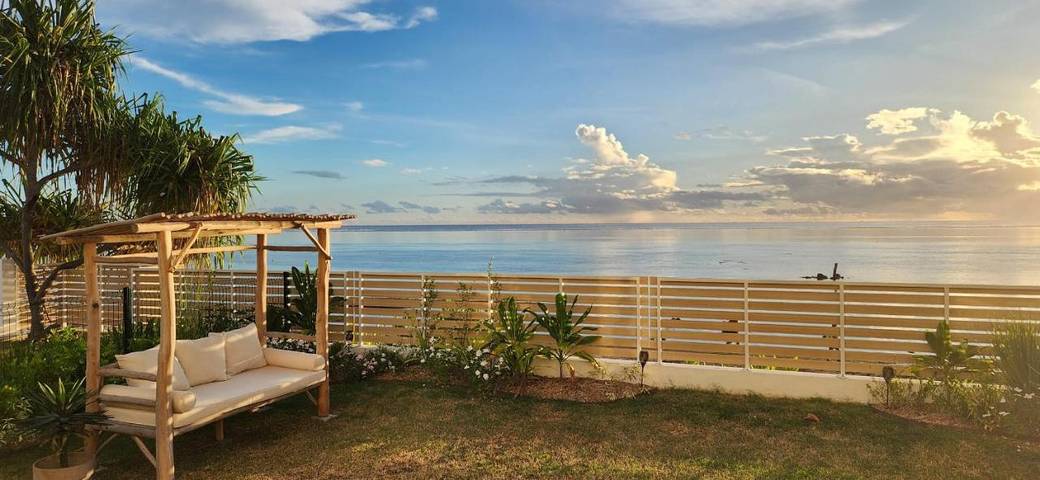 Appartement de vacances pour 4 personnes, avec terrasse ainsi que jardin et piscine