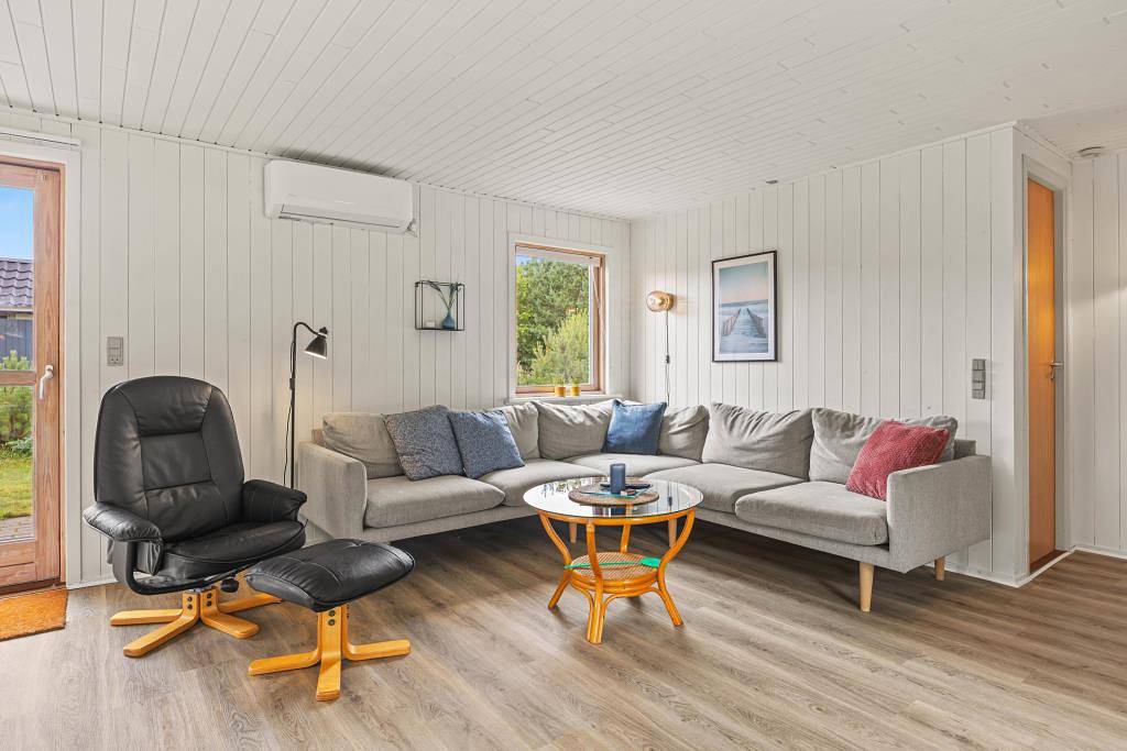 Sommerhaus mit Sauna und Kaminofen in ruhiger Lage in Houstrup in Nørre Nebel, Varde