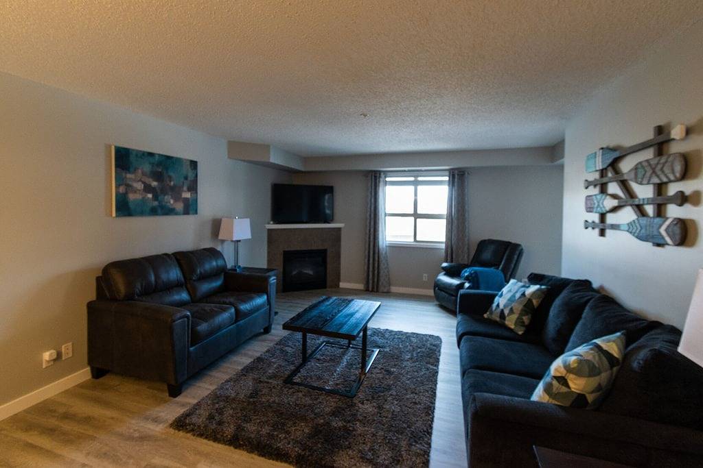 Ganze Wohnung, Newly Renovated, Spacious Condo in Kootenay-Nationalpark