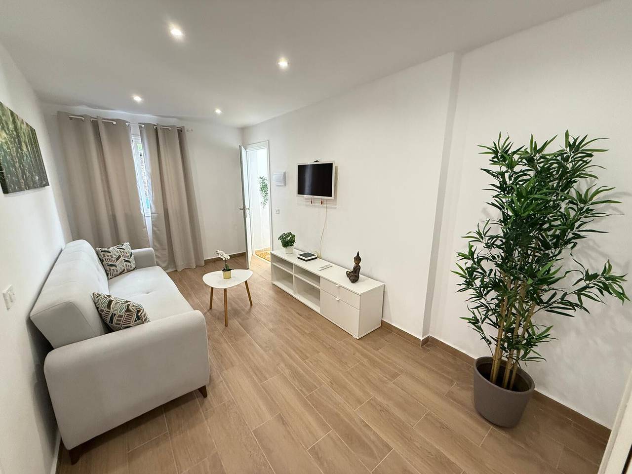 Entire apartment, Vacation Apartment 'Luz Del Norte Naturaleza Y Paz' with Wi-Fi in San Bernardo, Los Silos