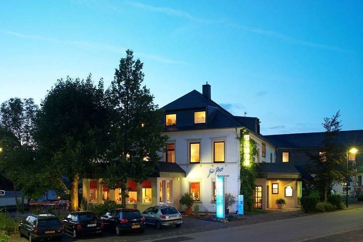 Doppelzimmer - Hotel-Restaurant Zur Post in Kell am See, Landkreis Trier-Saarburg