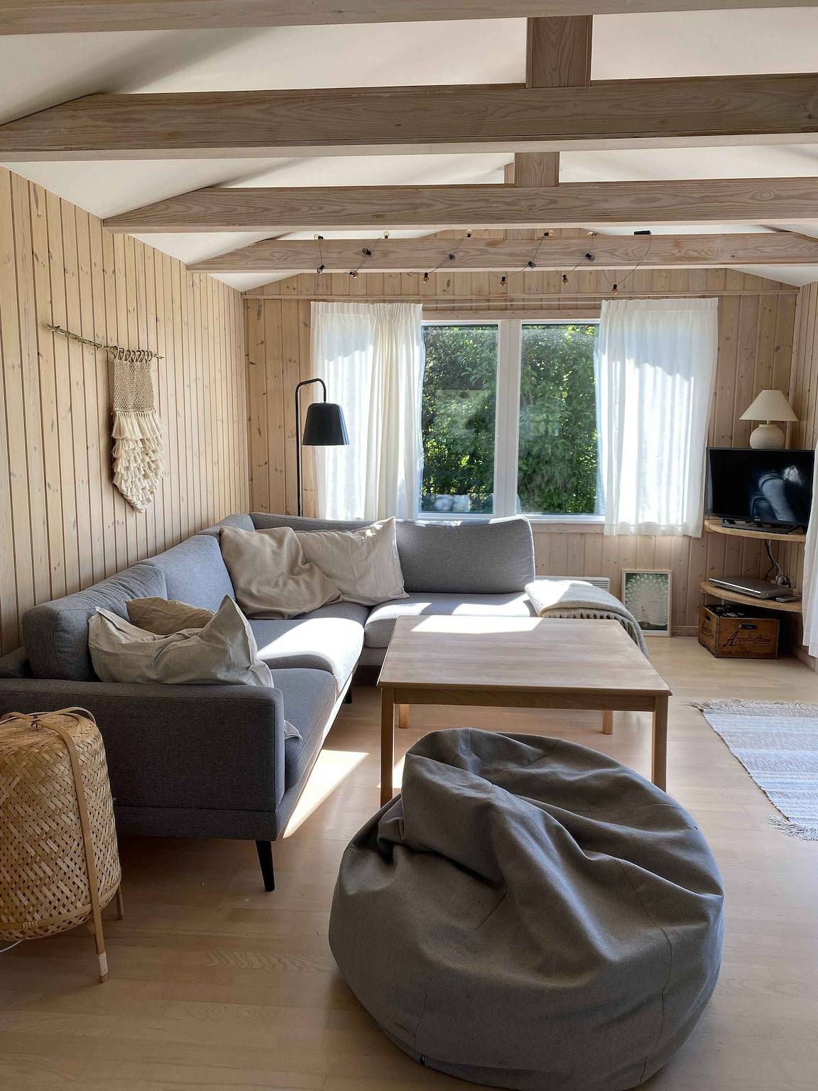 Klassisk sommerhus tæt på stranden i Nødebohuse in Hundested, Kattegat