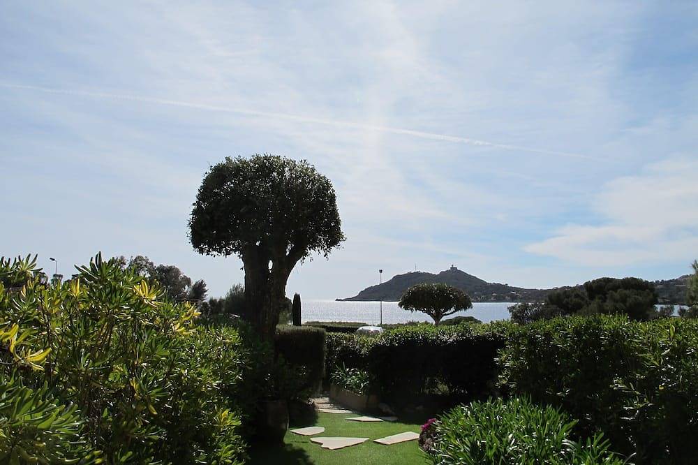 Geheel appartement, Beau studio cabine en rez de jardin dans résidence in Agay, Saint-Raphaël