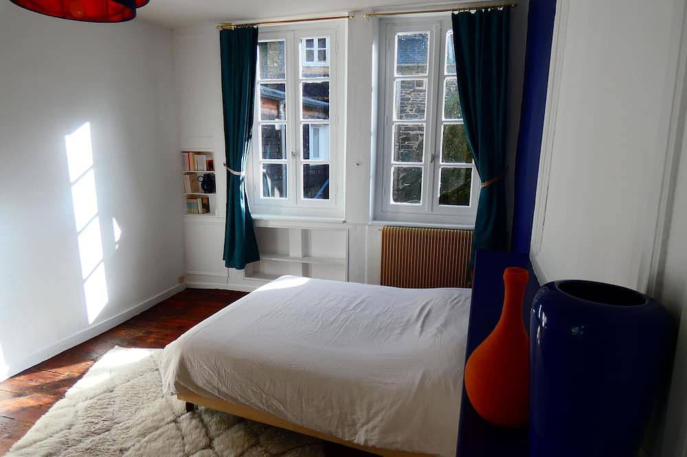 La Luce, Grande Maison Familiale en Centre-ville de Morlaix in Morlaix, Ceinture Dorée