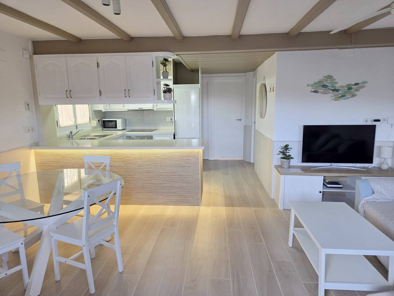 Entire apartment, Sanchis Guarner 27 Solo Familias in Playa Xeraco, Xeraco