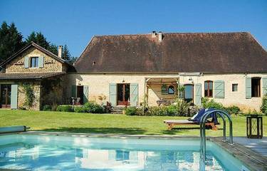 Cottage pour 4 personnes, avec piscine à Paunat