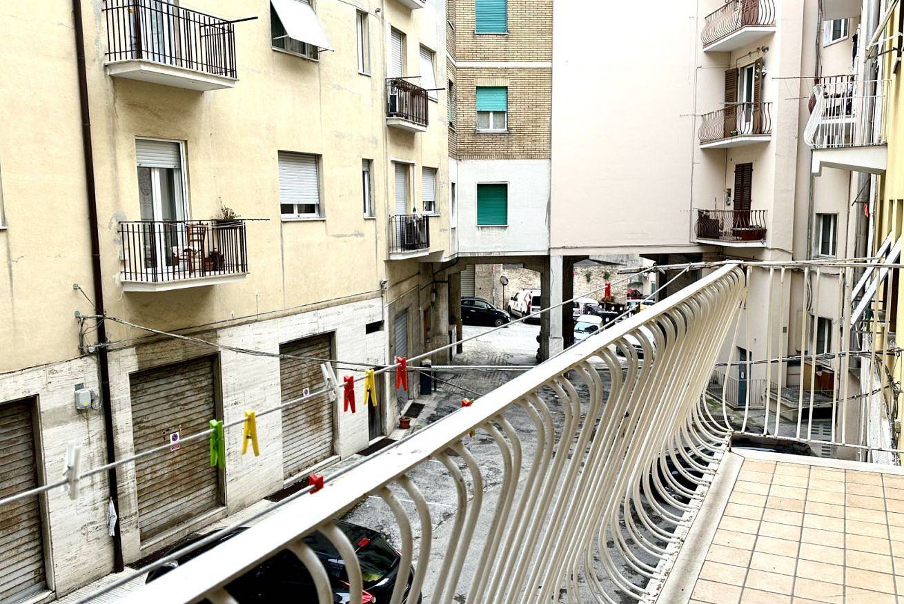 Apartamento entero, A38 - Ancona, comfortable two-room apartment in the historic center in Ancona, Riviera del Conero