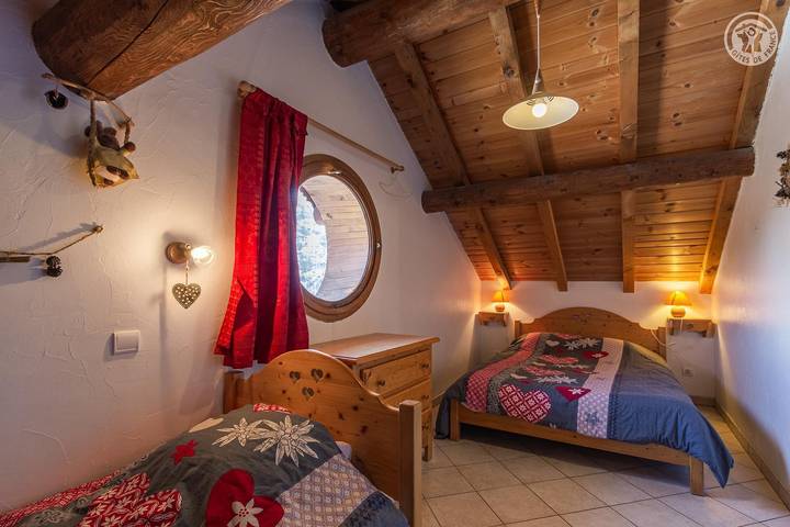 Gîte pour 10 personnes, avec jacuzzi et terrasse à Valloire - 4