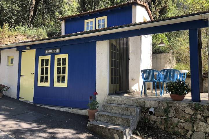 Gîte pour 4 personnes, avec Jacuzzi ainsi que Terrasse et Jardin