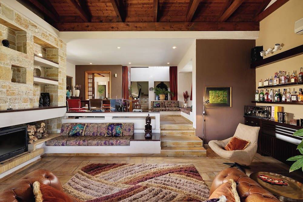 Elvis Luxury Familly Villa, 6+2 in Gouvia, Corfù