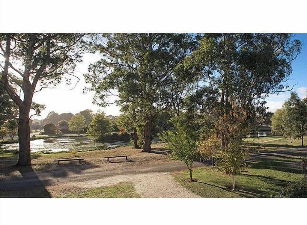 Trentham Lake Villas - Tree Tops in Trentham, Hepburn Shire