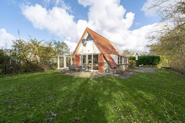 Ferienhaus für 5 Personen, mit Balkon/Terrasse und Terrasse sowie Garten in Groote Keeten