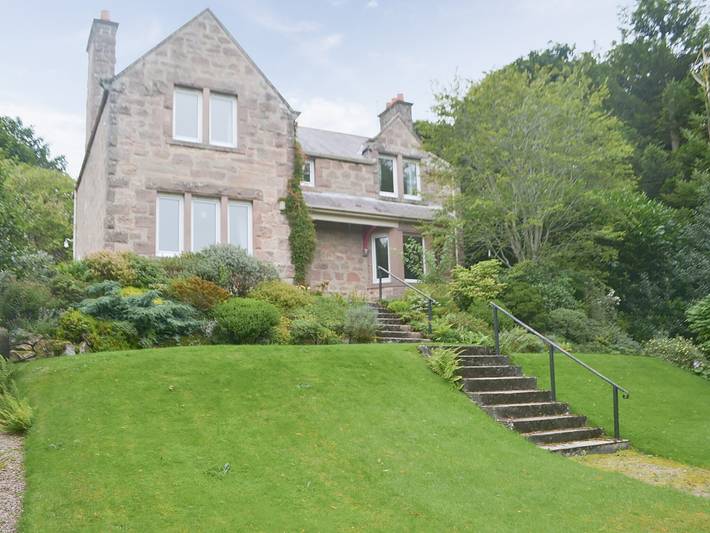 Cottage for 6 people, with Garden in Nairn
