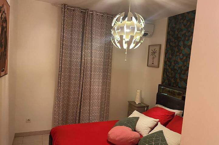 Location de vacances pour 6 personnes, avec jardin, animaux acceptés à Saint-Étienne-du-Grès - 4