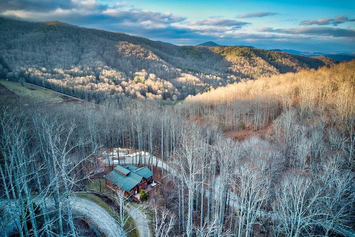 Log cabin for 12 people, with hot tub and terrace - 1