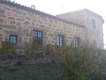 Casa rural para 11 personas, con terraza además de jardín y jacuzzi en Provincia de Ávila