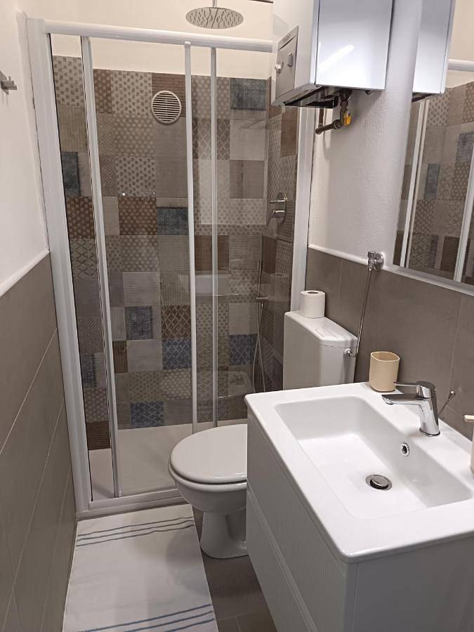 Location de vacances pour 4 personnes, avec Terrasse et Jacuzzi ainsi que Jardin et Piscine à Diano San Pietro - 2