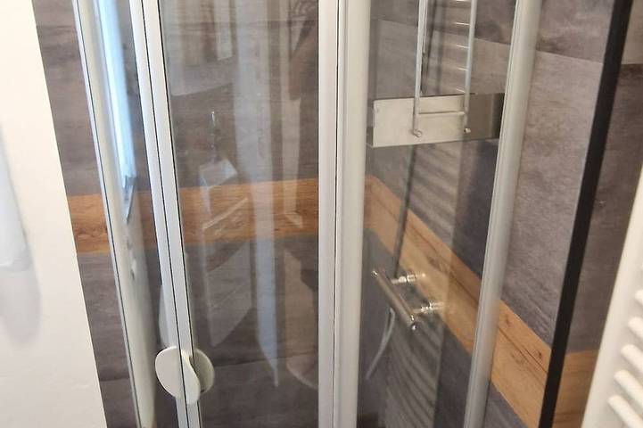 Ganze Wohnung, Appartement Küche, Wlan, Smart Tv, modern, Einzelbett in Roding, Ostbayern