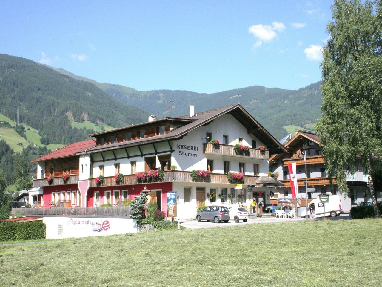 Geheel appartement, Apartment in Stumm near Zillertal Ski Area in Stumm, Ski-Optimal Hochzillertal