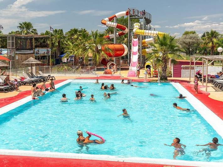 Camping pour 6 personnes, avec bassin pour enfant à Lattes