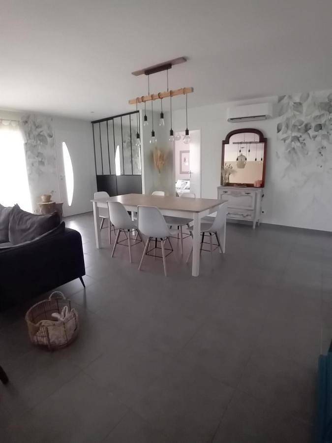 Location de vacances pour 8 personnes, avec jardin et piscine à Salindres - 4