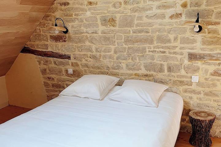 Location de vacances pour 4 personnes, avec jardin ainsi que terrasse et jacuzzi à Gilly-lès-Cîteaux - 2